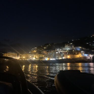 gallery_solaro_charter_ischia_by_night